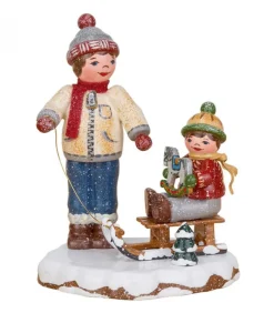 Village De Noël Miniature, Garcon Et Petit Frere Sur Luge